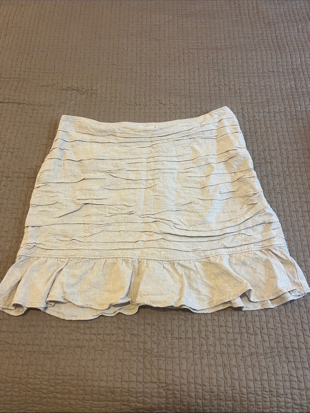 Abercrombie Ruffled Hem Cream Women's Skirt